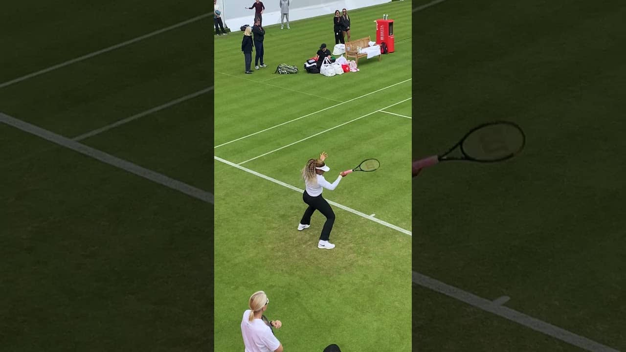 Serena Williams practicing ahead of her comeback at Queen's 👑 🔥 #serenawilliams