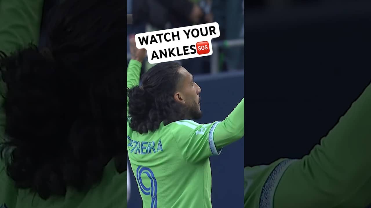 Jesus Ferreira CUTTING UP the defense like it’s EA Sports!🎮