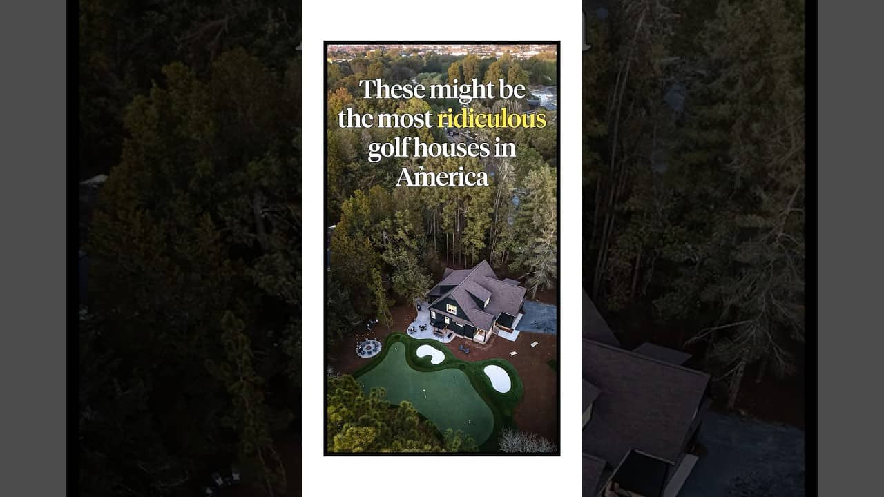 These houses are a golfer's paradise. ๐ฎโ๐จ