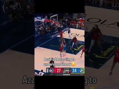 Azzi's first WNBA game with double-digit points š„