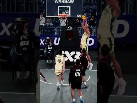The pick & roll is basketball poetry 🎨 Via: FIBA3x3 #3x3basketball #3x3WC