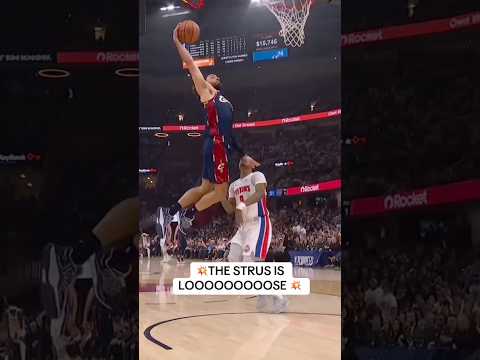 ๐ Sneaky Strus with the snatch n SLAM COMBO. #cavs #nbaplayoffs #basketball #cleveland #maxstrus
