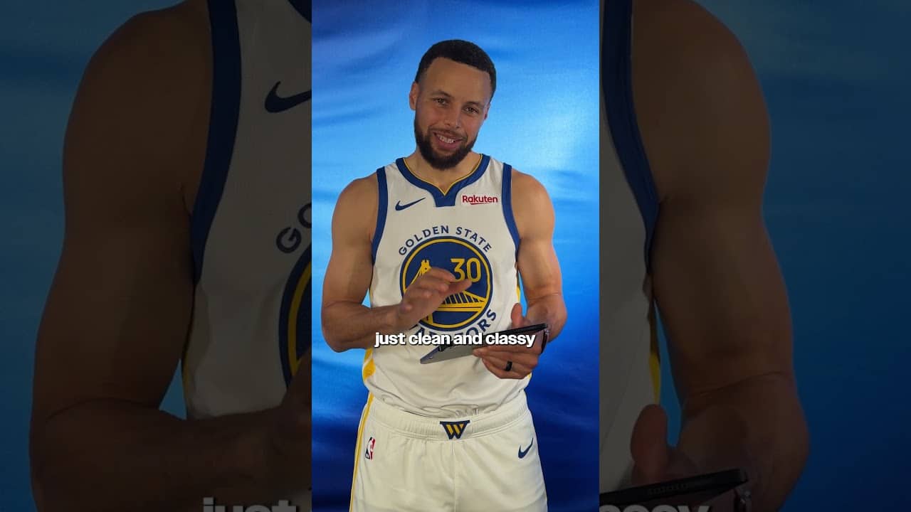 Stephen Curry Rates his 2009 Draft Night Fit 🤔 | #shorts