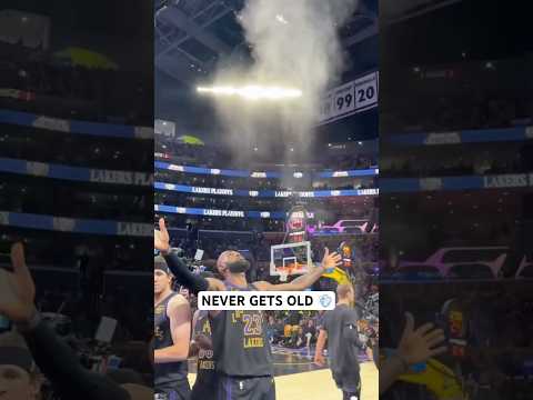 LeBron chalk toss never gets old ๐จ