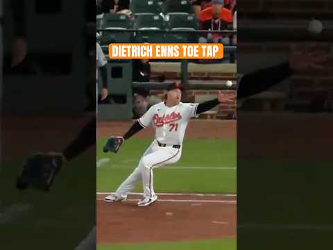 Dietrich Enns with the fancy footwork ๐บ #baseball #mlb