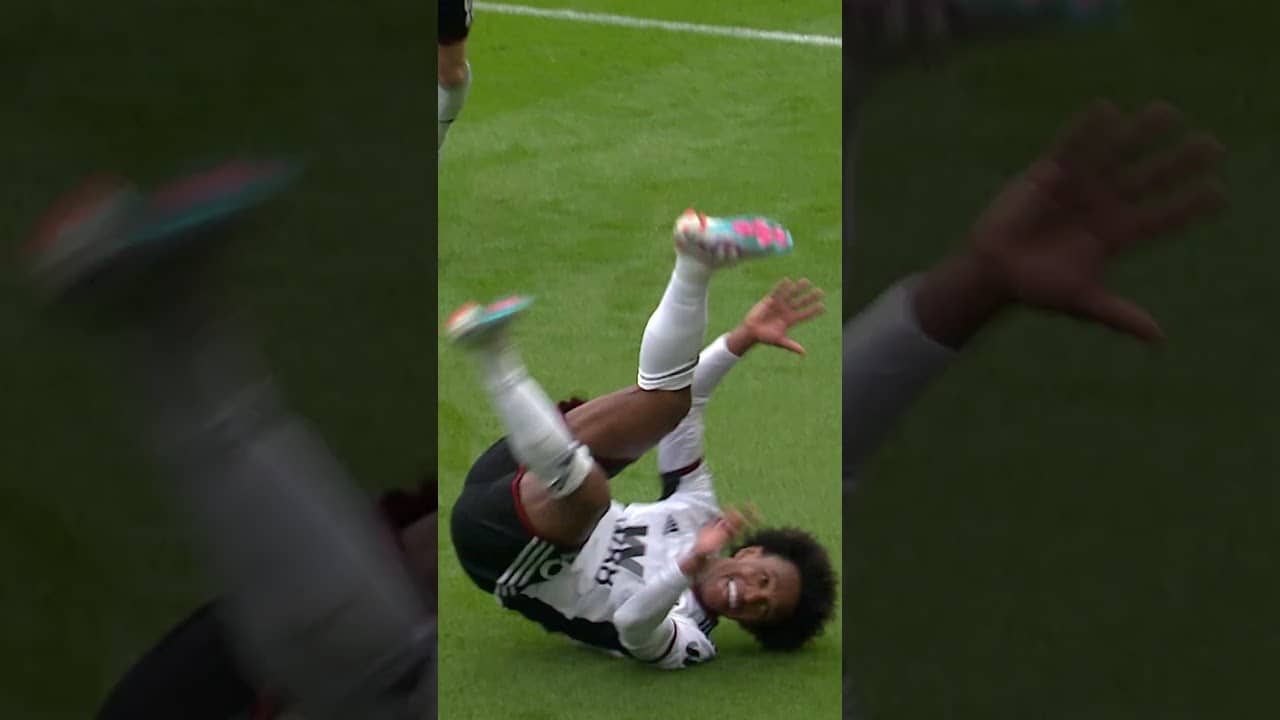 Trademark Willian. 😍🇧🇷