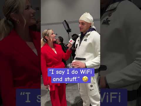 What Mack Hollins tells people he does for a living π