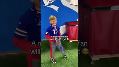 Stefon Diggs helped create a core memory for this fan ❤️