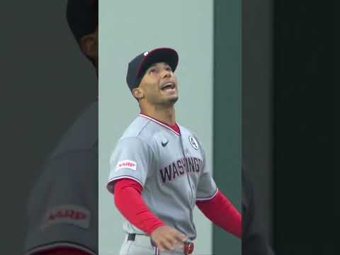 WHAT A PLAY: Dylan Crews Makes A Jumping Catch At The Wall