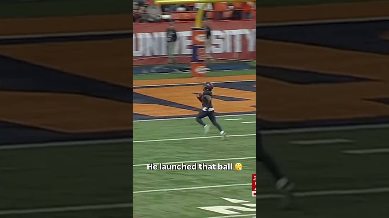 That ball went a long way π₯ #syracuse #accfootball #collegefootball