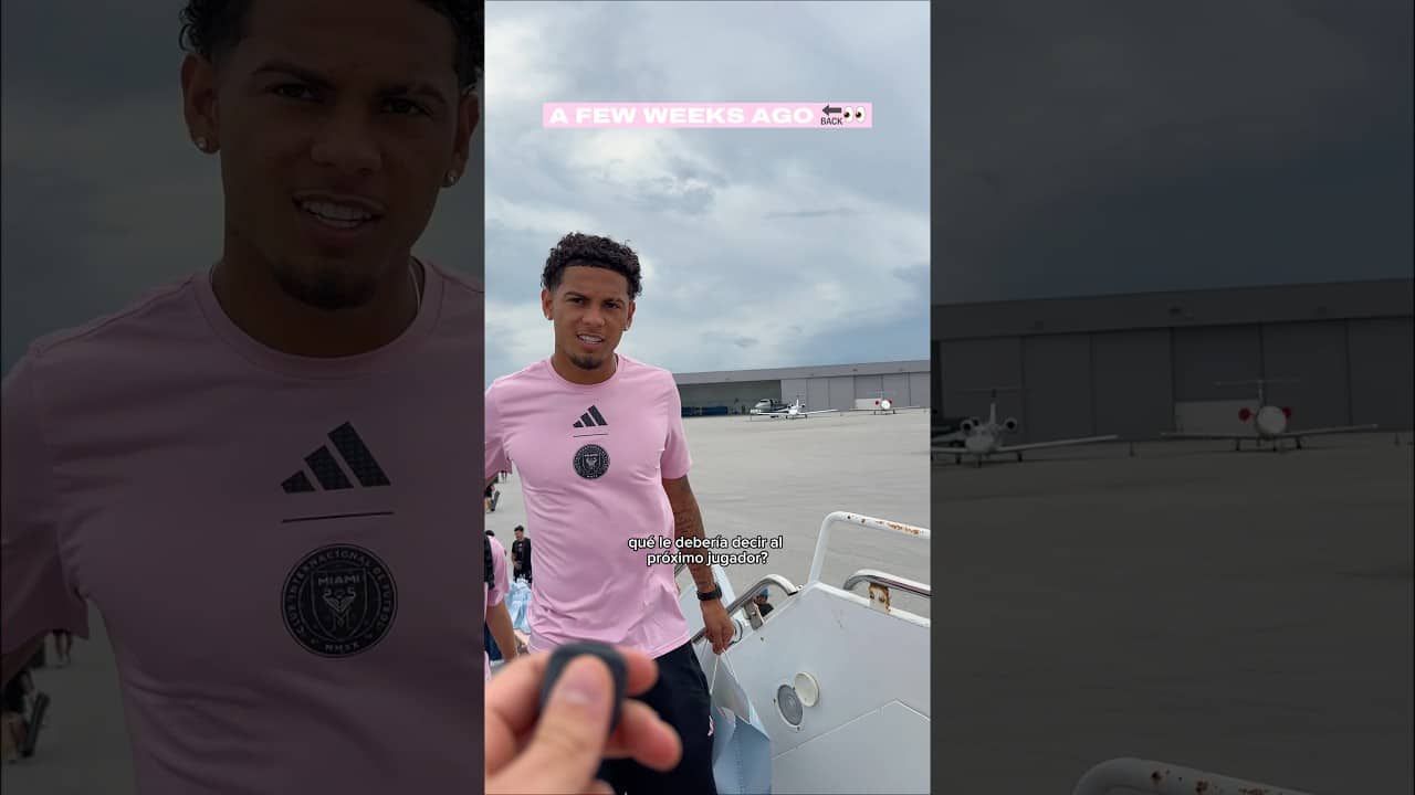 A few weeks ago… just stop and watch all the reactions 😂🍿