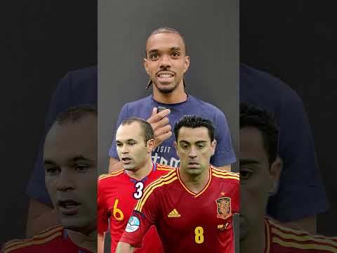Two of the best to ever do it š Will it be Xavi or Iniesta? šŖšø