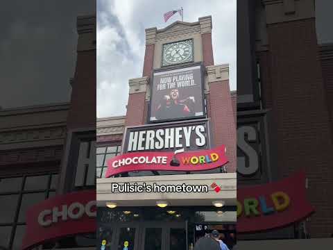 Hershey PA's own. USMNT's Christian Pulisic is on the front of their building in his hometown 🍫⚽️